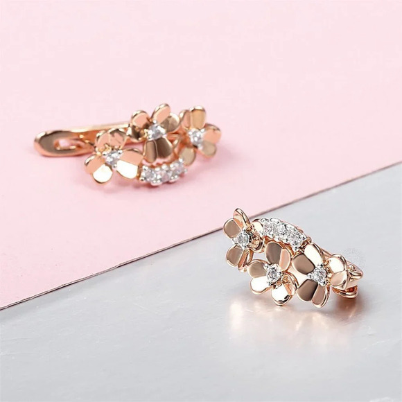 "Handmade Anklet – Elegant & Delicate Jewelry for Women | UNVRC1334 - Picture 2 of 11